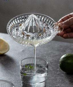 Glass Citrus Juicer Reamer Squeezer with Handle and Pour Spout, Manual Juicer Citrus Press Perfect for Juicing Oranges, Lemons