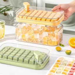 Ice Cube Molds with Lids for Household Kitchen Tools, Ice Cube Molds for Refrigerators, and Shovel Type Ice Cube Tray Boxes
